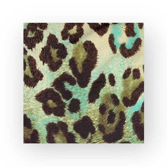 Linda Segal ⌘ Braided Belt Plunging Neckline Top ⌘ Chocolate Mint Leopard ⌘ L ⌘ - Picture 8 of 16